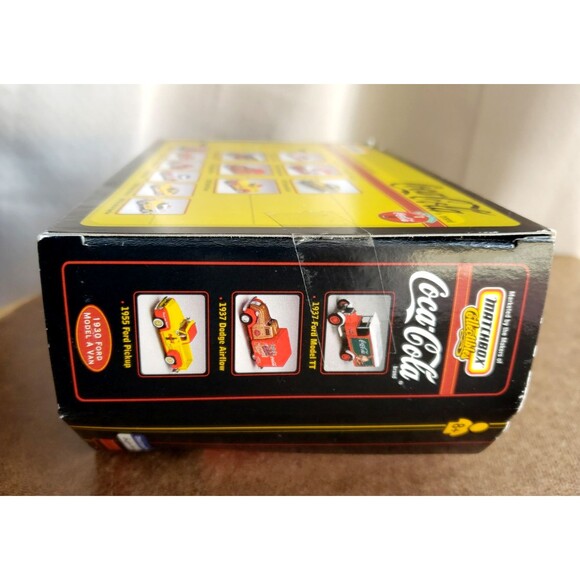 Matchbox Collectibles 1930 FORD MODEL A VAN Coca Cola Brand Red White 1:43 37971 - Picture 13 of 16